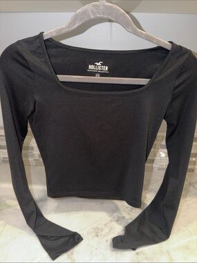 Hollister Black Long-Sleeve Square Neck Crop Top